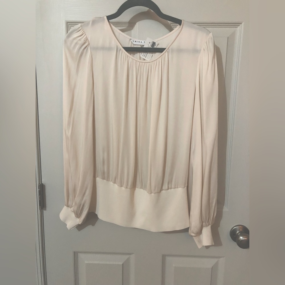 Trina Turk - Cream Idle Top - Size Medium - NWT